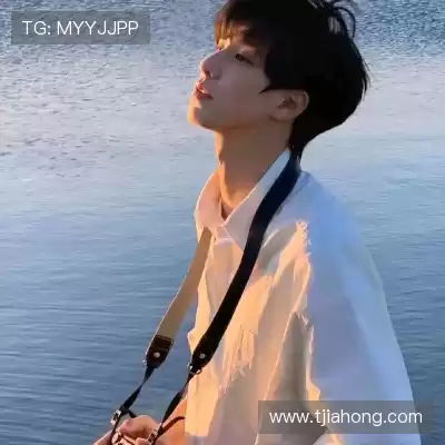 伏浩章